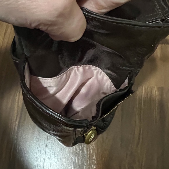 Vintage Coach Brown Patent Leather Shoulder Bag - Picture 2 of 14